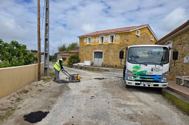 Arranque dos trabalhos de repara&ccedil;&atilde;o de pavimentos na Freguesia de Famalic&atilde;o
