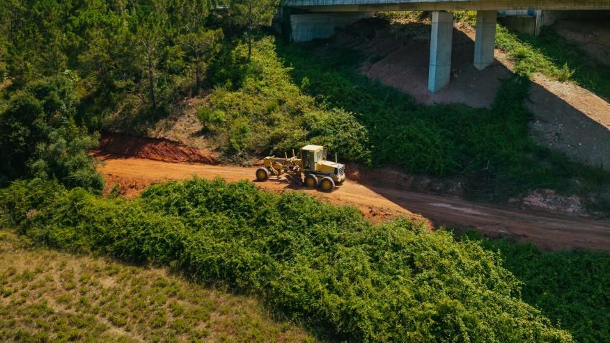 Interven&ccedil;&atilde;o melhora caminho de acesso &agrave; Mata da Torre e &agrave; rede vi&aacute;ria florestal